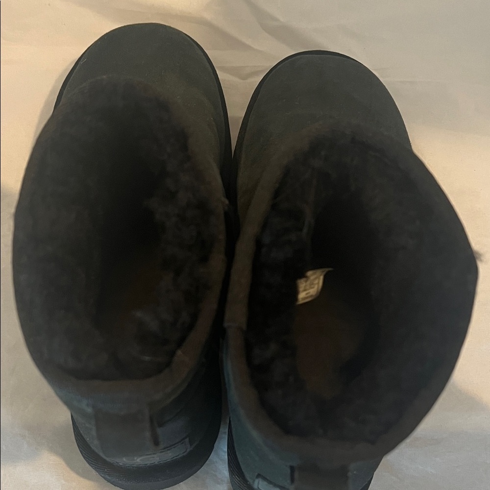 Ugg Classic Mini II Black Boots - Picture 4 of 6